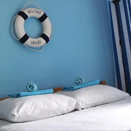 Hostel High Life