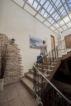 4 Walls By Novum House Apartment