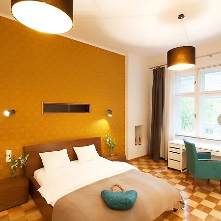 Honey Time Apartment *