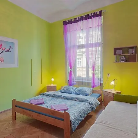 70s Hotel 2*