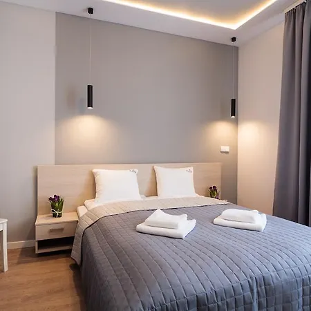 Platinia - Komfortowe Stare Apartmanhotel Krakkó