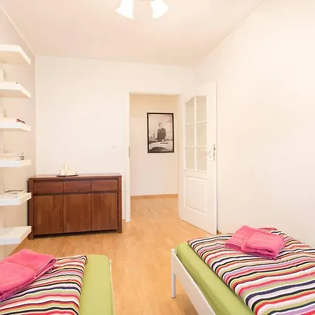 Apartament Skyfall Apartment *
