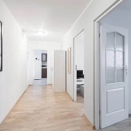 Apartament Skyfall Apartment *