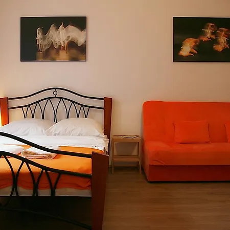 Visitkrak - Bon Turystyczny Apartament *