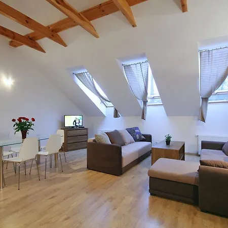 Enamel Apartament