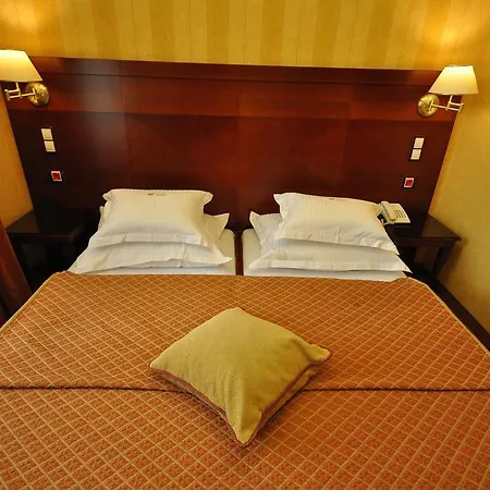 Wawel Otel 3*