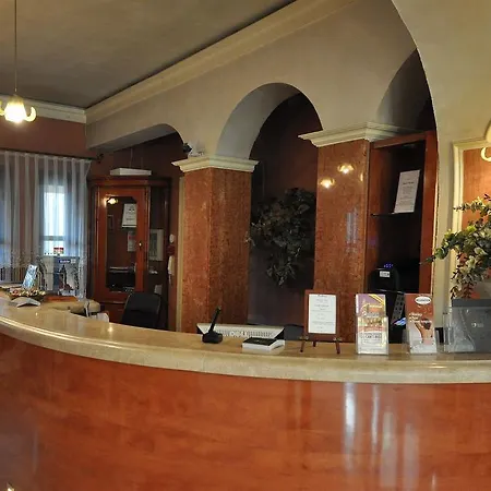 Wawel Otel 3*