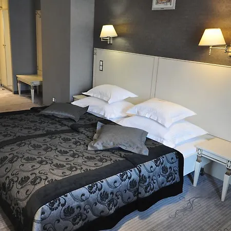 Wawel Otel 3*
