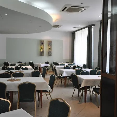 马特约科酒店 3*