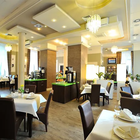 Western Old Town Hotel Kraków