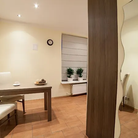 Apartment Place 4 *