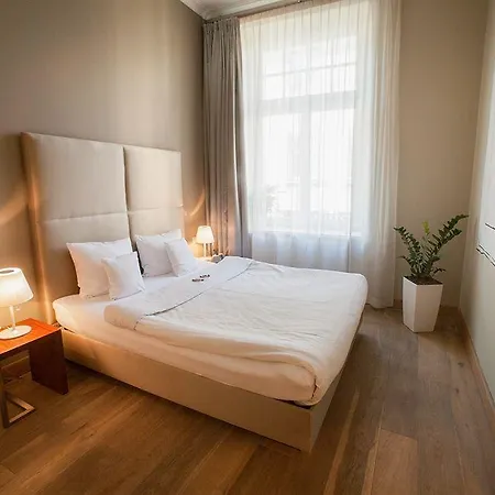 Bracka 6 Aparthotel 4*