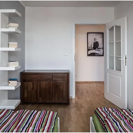 Apartament Skyfall * Krakow