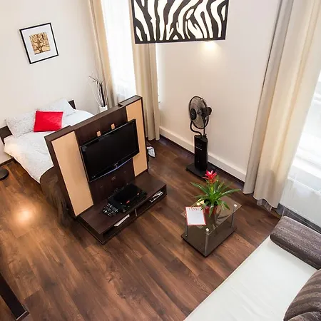 Apartament Marka *