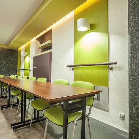 Hotel Western Old Town 3*