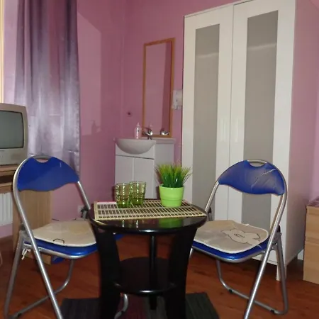 Taurus Hostel *