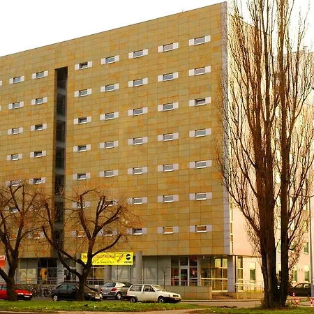 Ds Za Kolumnami