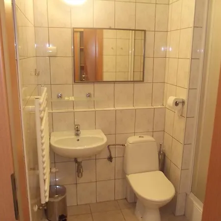 Hostel Ds Za Kolumnami *
