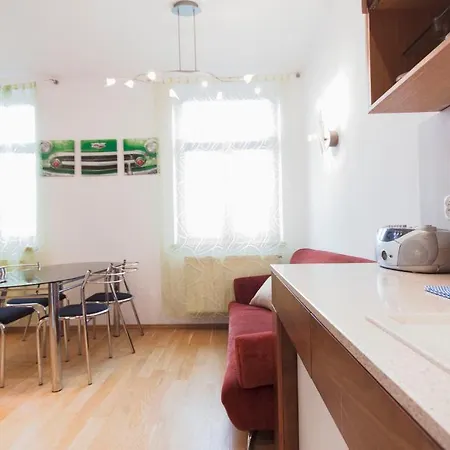 Apartament Simon Apartment *