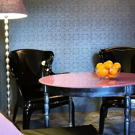 La Gioia Chic Angel Aparthotel