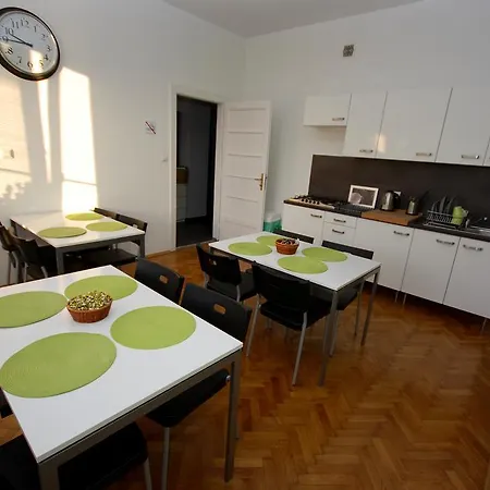 לינה וארוחת בוקר Okay House קרקוב