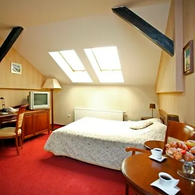 Hotel Ostoya Palace