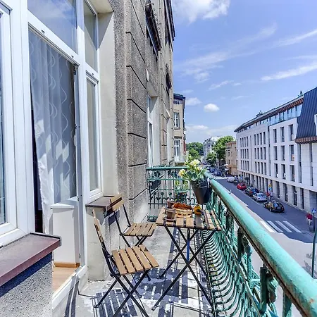 Apartment Penguin 1410 On Brzozowa Street
