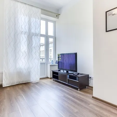 Apartment Penguin 1410 On Brzozowa Street *
