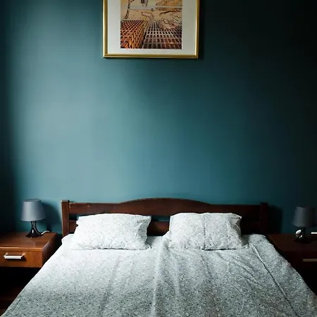 Tramp Aparthostel Hostel