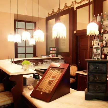 阿玛迪斯酒店