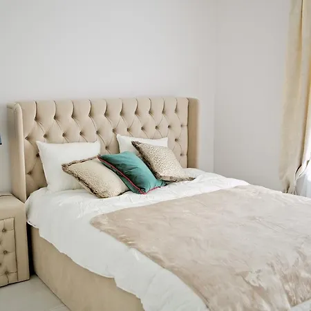 Appartement Elegant Center 7a *