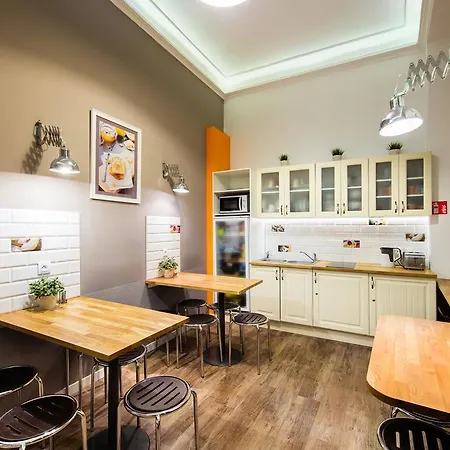 Hostel Rynek 7 *
