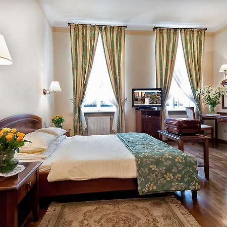 Hotel Karmel 3*