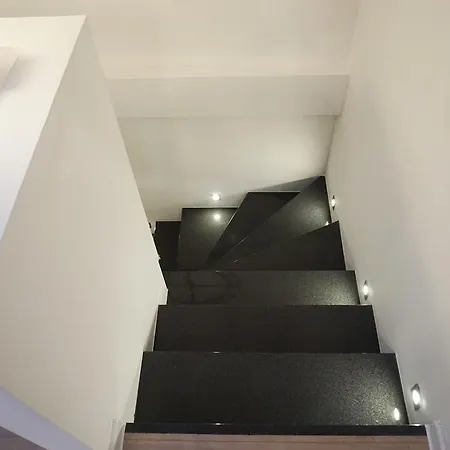 Apartament Atelier Apartment *