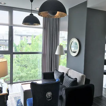 Mondrian Luxury & Old Town Aparthotel 5*