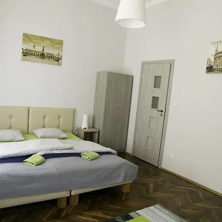 Dream & Hostel