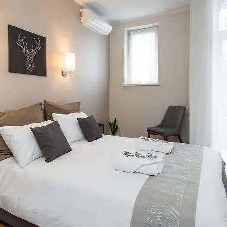 Luxe Living Apartament
