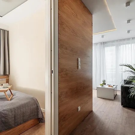 Platinia Apartment *