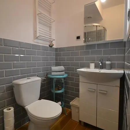 Apartment Apartament R4 *