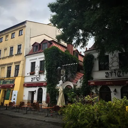Apartament Z Ogrodem Przy Starej Zajezdni *