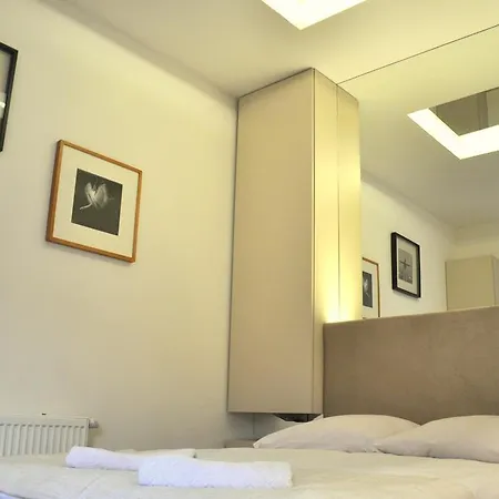 Mirror Appartement *