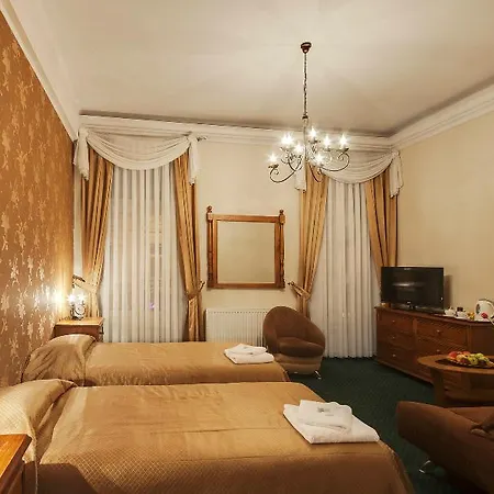Yarden By Artery 3* كراكوفيا