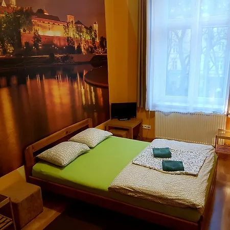 Dream & Hostel