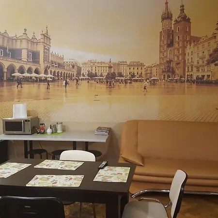 Hostel Smocza Jama *