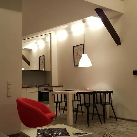 Pillows Party Apartment *
