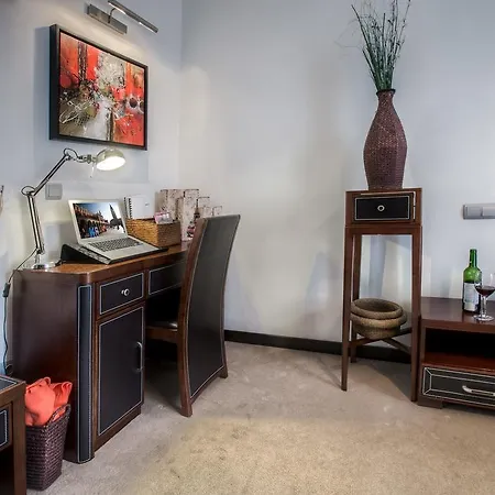 Apartment Sienna 7 *
