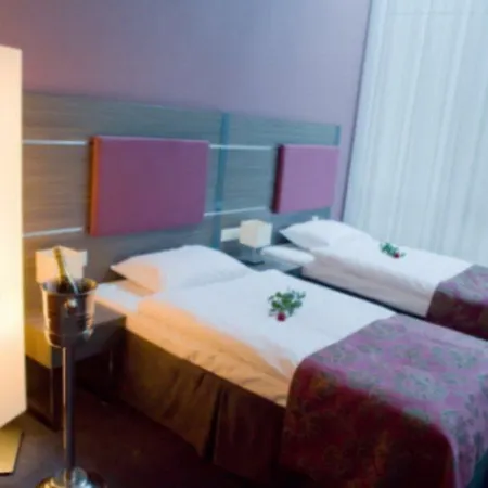 Centrum Business Hotel 4*