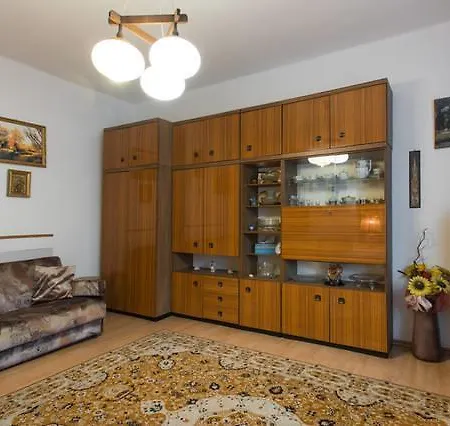 Feel The Old Socialist Style Apartment *