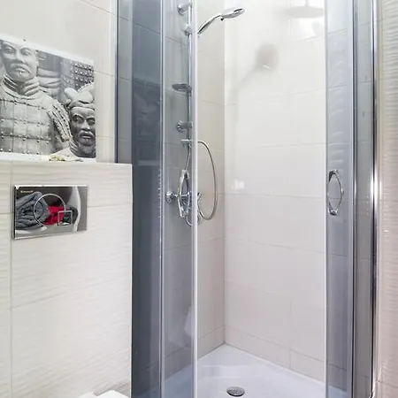 Apartament World