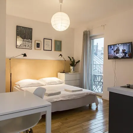 Apartment Udanypobyt Studio Rejtana 11